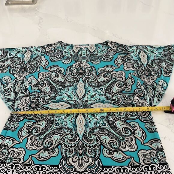 JM Collection Petites SS Patterned Top-FREE w/Bundle Purchase - Picture 7 of 8
